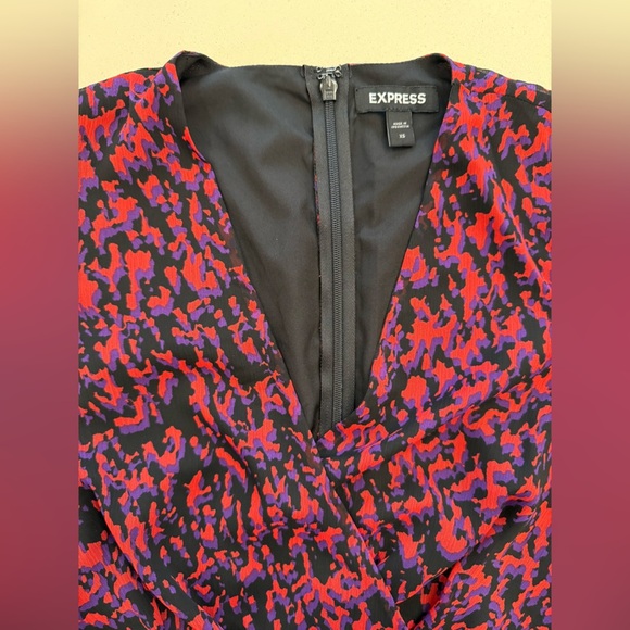 Express Red Sheath Dress with Bishop Sleeves NWT - Picture 7 of 9